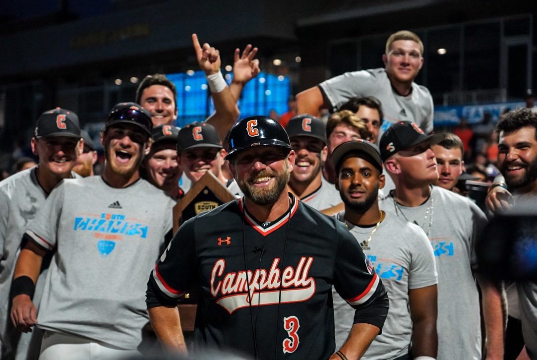 GoCamelsBSB's tweet photo. Family, Brothers, Champs 🧡

#RDH | #TheBrotherhood https://t.co/o2nCZGJhe5