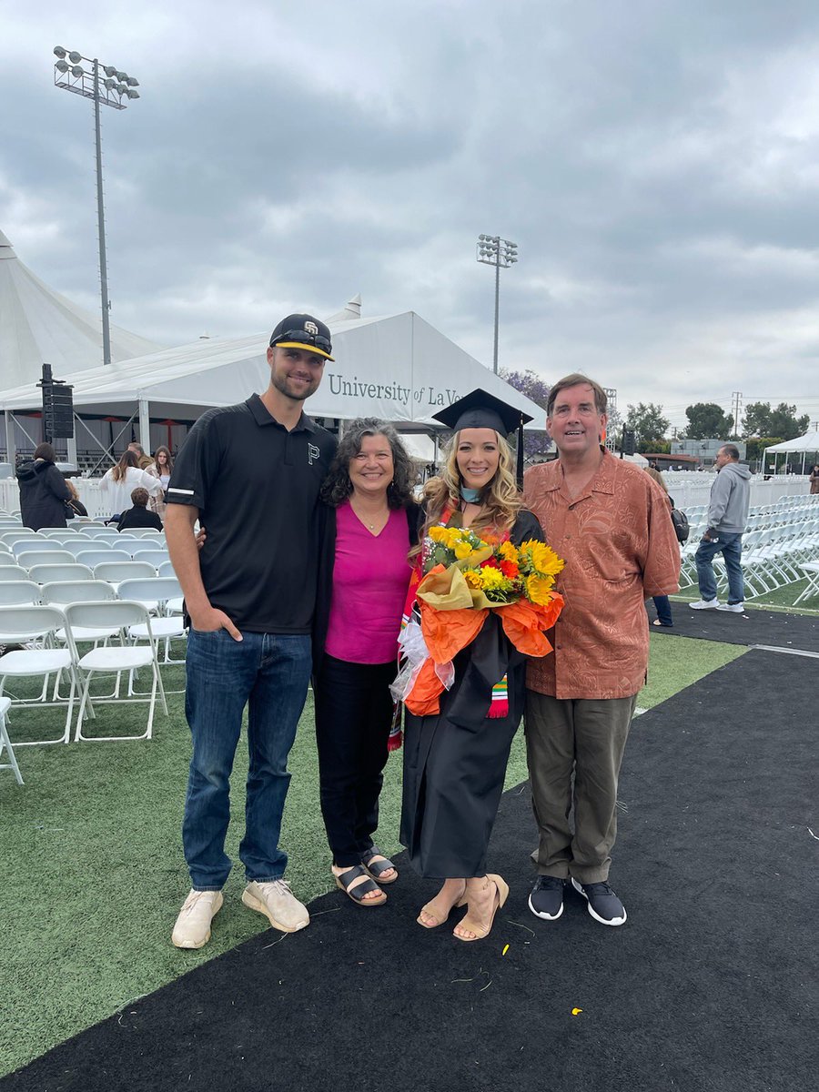 Lexie Carmichael tweet media