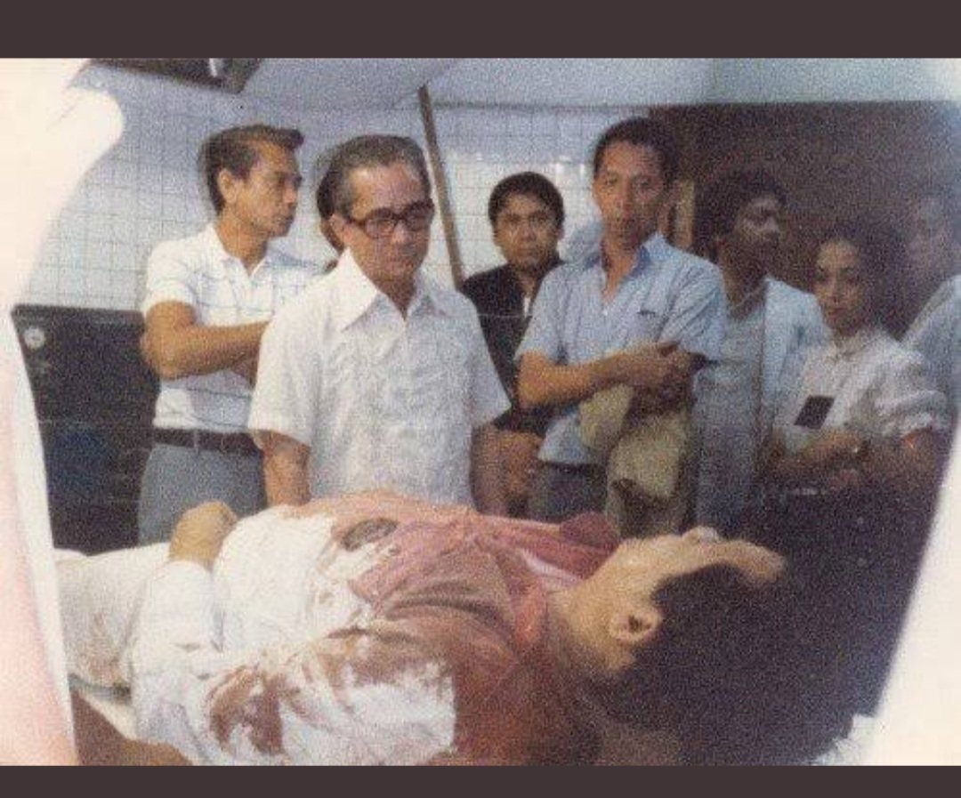 a_nalundasan's tweet photo. @pinaysipatricia @EstelleSelfie @MaamSyj Sige na, sige na! Ako na, ako na! Pusila, pusila! They kill human beings like animals. https://t.co/gy202eYero