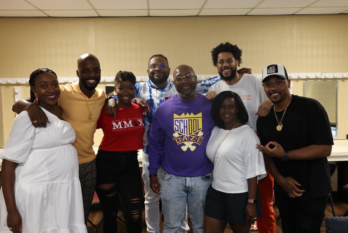 cityofbhamal's tweet photo. We had a great time full of laughs at the comedy show and we’re heading to the Birmingham Museum of Art for the party of the weekend! See you soon! #HBCUSpringComing https://t.co/51k5u5grYr