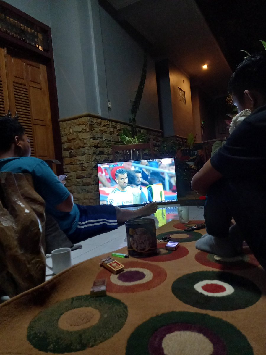 Abadifirman2's tweet photo. Ra ngerti blaaas. Sopo seng meneng tak dukung. https://t.co/9uKvJov1Jh