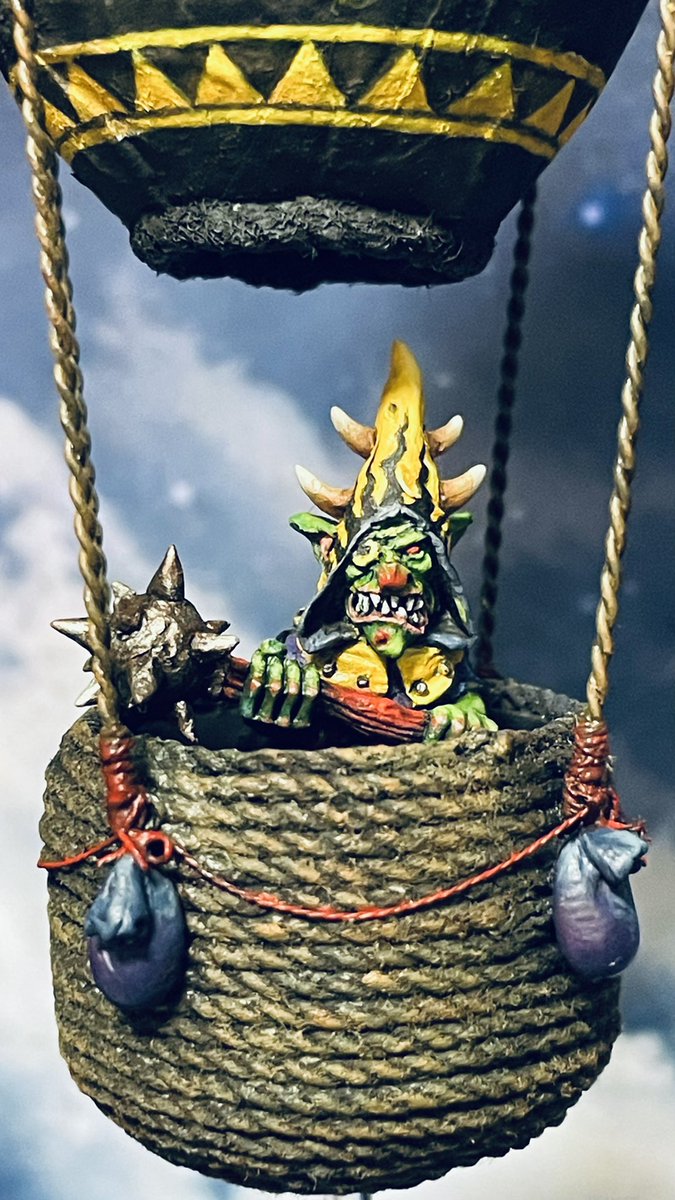 YO_sculpainter's tweet photo. “Ballmoon”
2022.05.29 完成。

ゴブリンの気球をフルスクラッチ！
ゴブリンはKnightmare Miniatures 、
ケビン•アダムズ造形モデル。

製作記録
https://t.co/s3A3le5j7q

#メタルペイント
#フルスクラッチ
#ミニチュアペイント
#miniaturepainting https://t.co/yonFuWpejZ