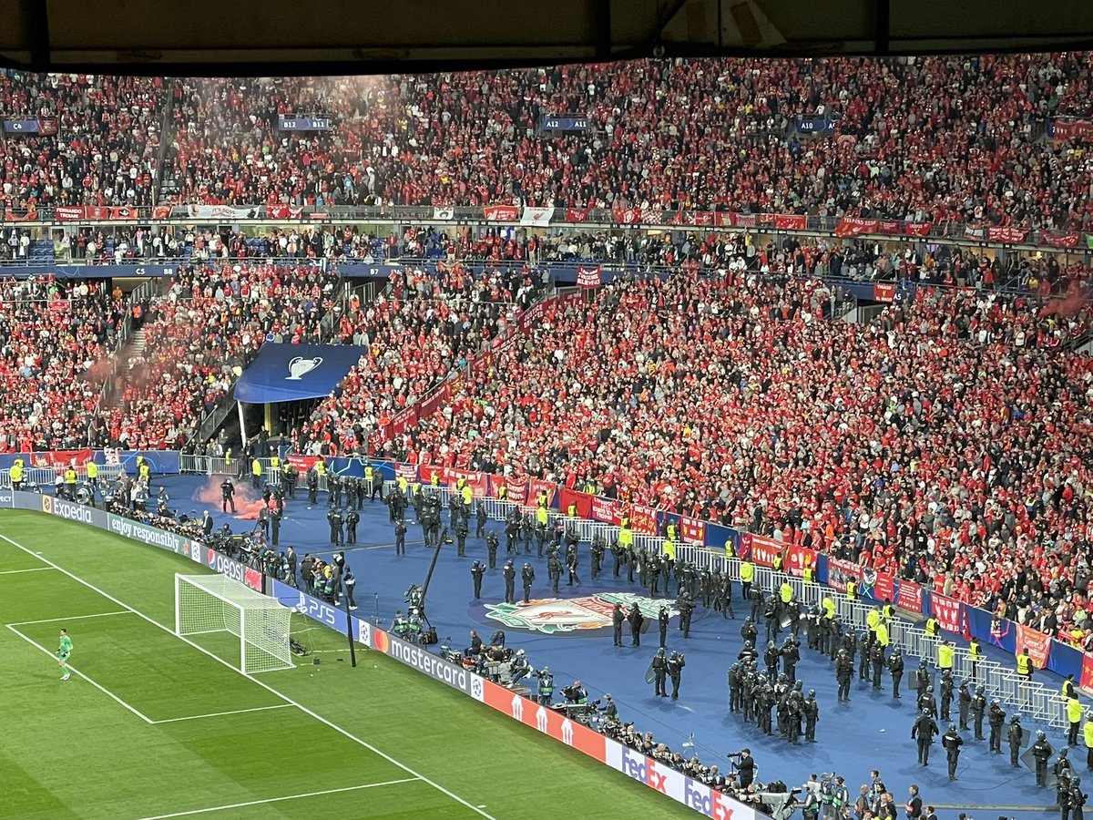 JamesPearceLFC's tweet photo. No idea what the French riot police were expecting at the final whistle but all calm. https://t.co/7Ol0xORWUJ