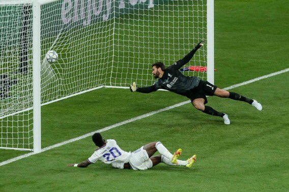 BoladaoRN's tweet photo. “Vingança é um prato que se come frio” 

O flamenguista vingando o Flamengo https://t.co/KnoB2NwLFa