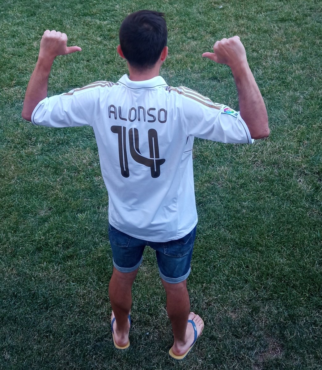 georgedelazurda's tweet photo. La catorce ya está aquí, enhorabuena a todos los madridistas. https://t.co/CvjaAxR38T