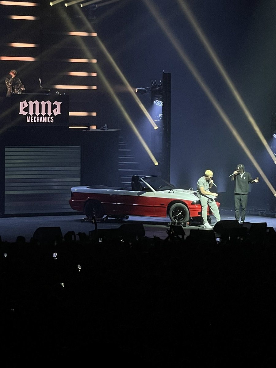 SkY_BaalLzZ's tweet image. Meilleur concert ! C’était terrible ! 🇵🇱❤️
@PLK75