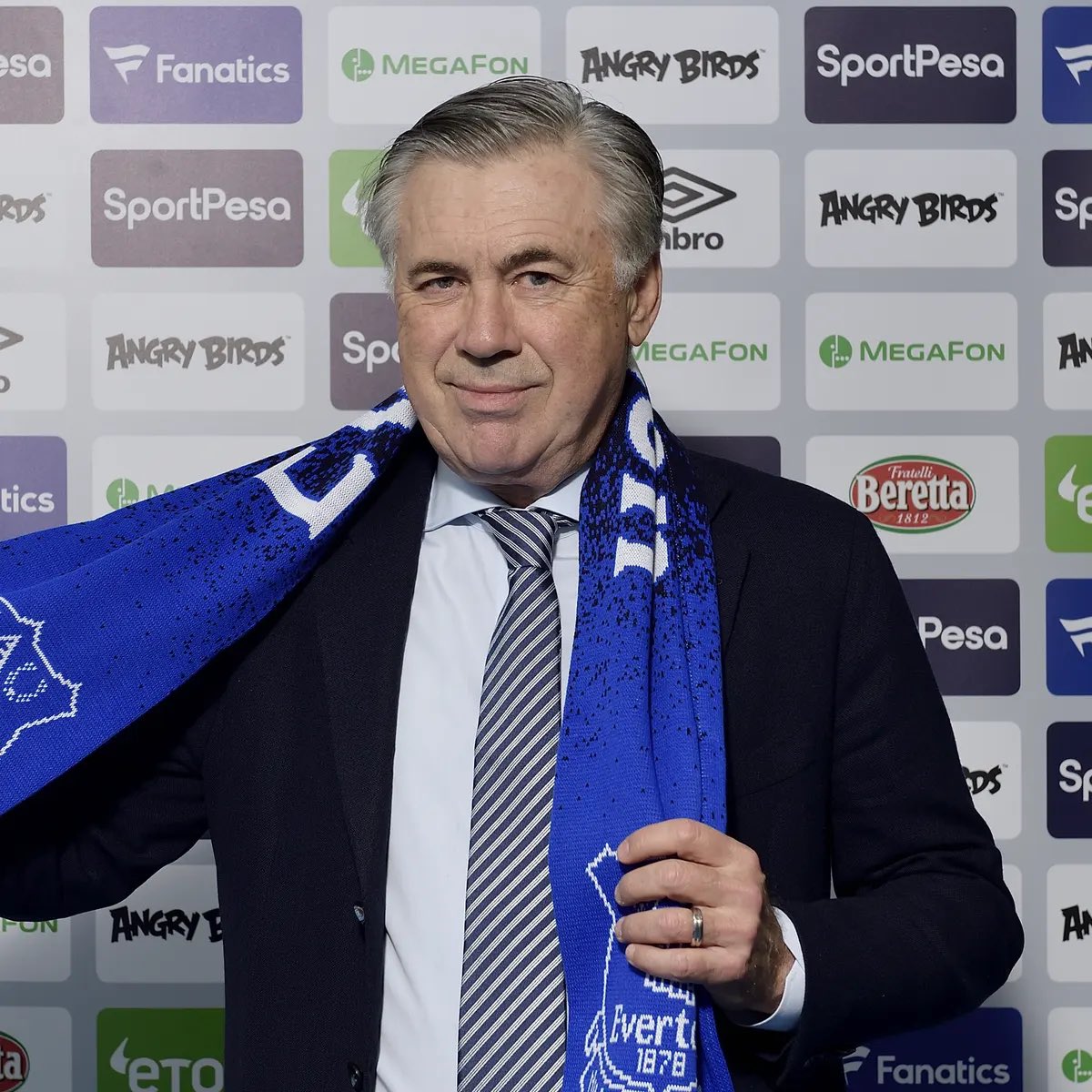 StephenOLeary14's tweet photo. @MrAncelotti MY MANAGER 💙💙💙 https://t.co/Etz7nOSA2a