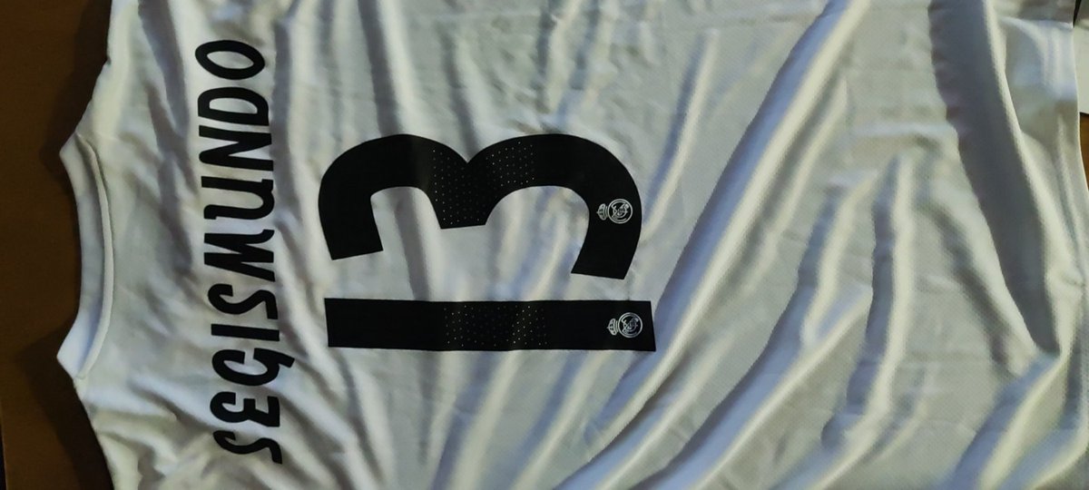 Vendo camiseta obsoleta. 😎