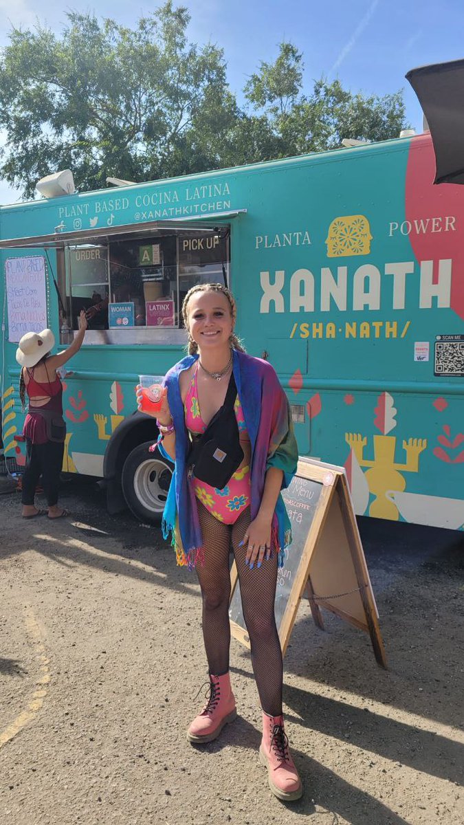 Xanathkitchen's tweet photo. 🌱🍉📢 Everyone Loves our #Volting Watermelon &amp; Passion Fruit Drinks at #LIBFestival 🙏⚡️🍉💗⚡️🍉💗⚡️🍉💗⚡️🍉💗⚡️
⚡️ @LIBfestival
⚡️ @Xanathkitchen
⚡️ @VoltInuOfficial
#volt #voltarmy #partytime #crypto #mexicanfood #plantbased #greattaste
⚡️⚡️⚡️⚡️⚡️⚡️⚡️⚡️⚡️⚡️⚡️ https://t.co/gtDDffRVZZ