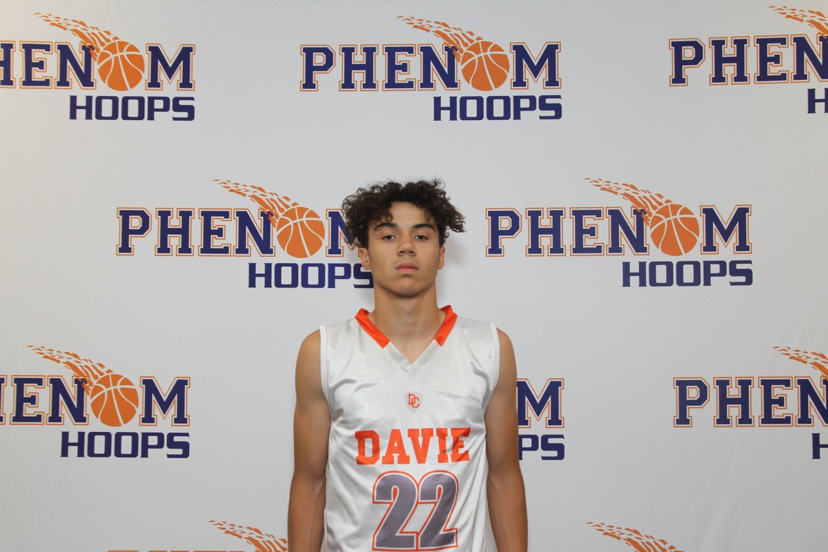PhenomExposure's tweet photo. MVP

Team Name : Davie
Player Name: Ja'Don hurt-bailey
Class : 13
Points: 2024

#PhenomMDC https://t.co/ul92es2JYk