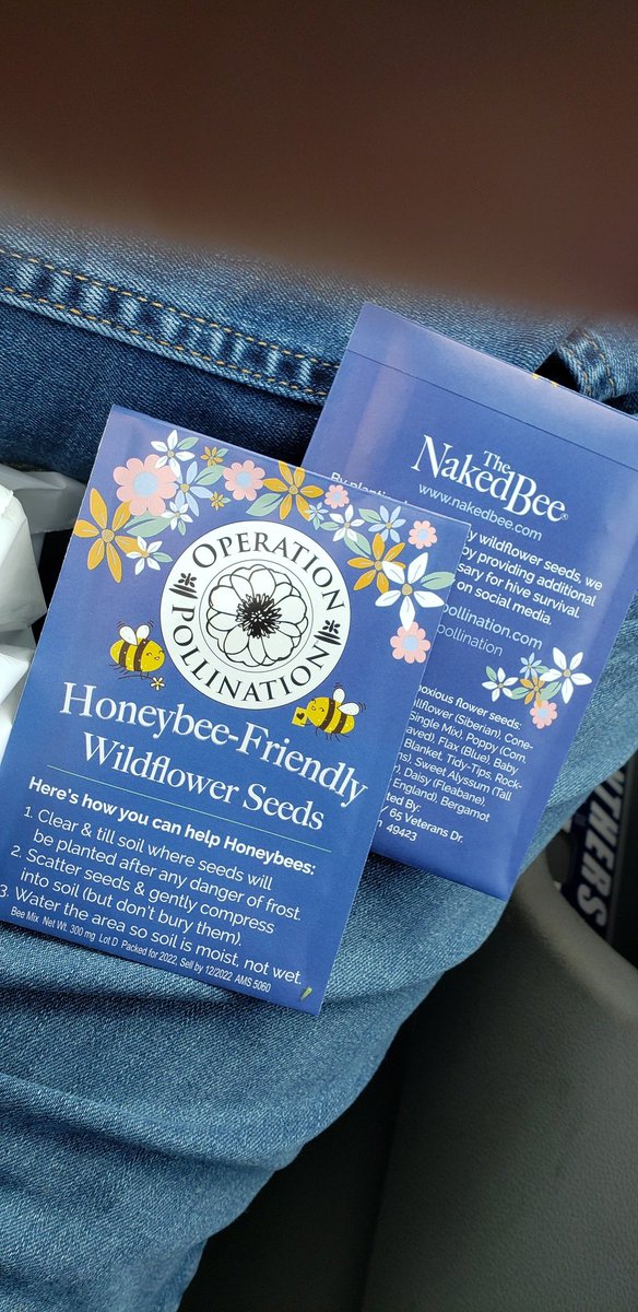 NicholasDiehl8's tweet image. I support #SaveTheBees #operationpollination