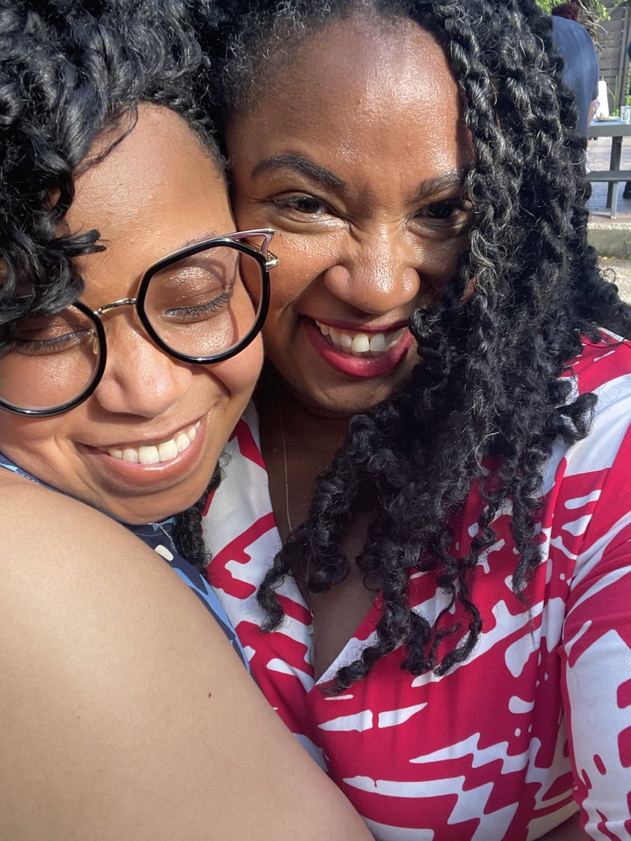 dst6n01's tweet photo. LOVE. HER. 🐘🐘🐘❤️❤️❤️#NuMade https://t.co/ssEyKsE4Al