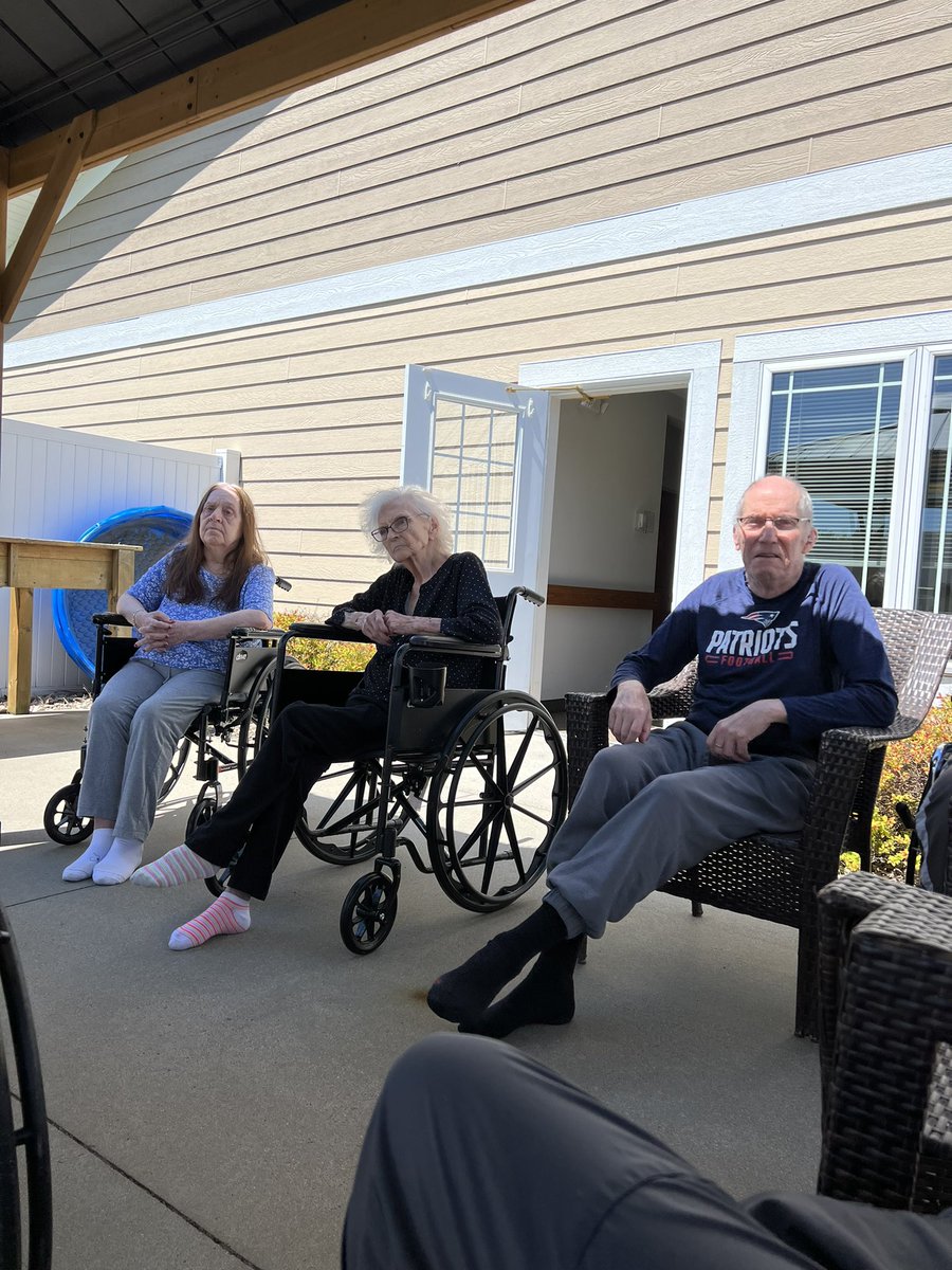 WoodstoneSL's tweet photo. We’ve been so lucky with such night weather lately! We’ve been soaking up all the sun exercising, listening to music, and dancing! ☀️ https://t.co/pEVFbDHLRU