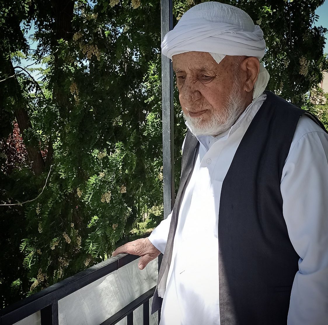 seyhubeydullah's tweet photo. Neden ümitsizliğe düşeyim ,her daim umutları yaratan rabbim varken…🌱 https://t.co/J71iRHXhBK
