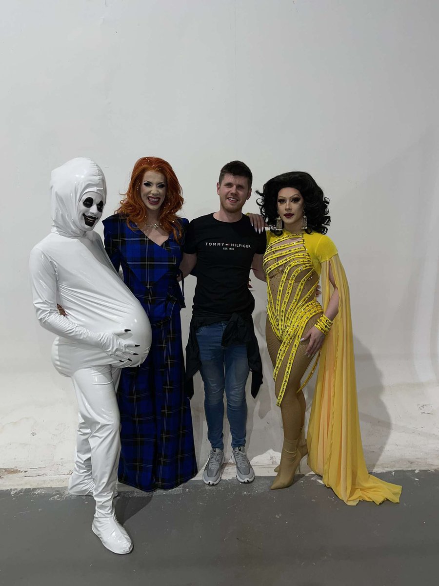 ross⚡️ tweet media