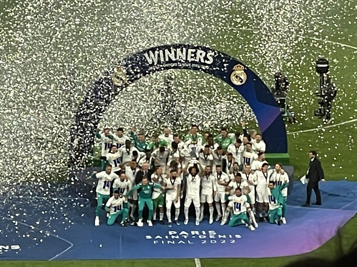 DAlvarez1976's tweet photo. Madridistas, hemos ganado la CHAMPIONS de nuestras vidas… https://t.co/RyB3lrJIuj