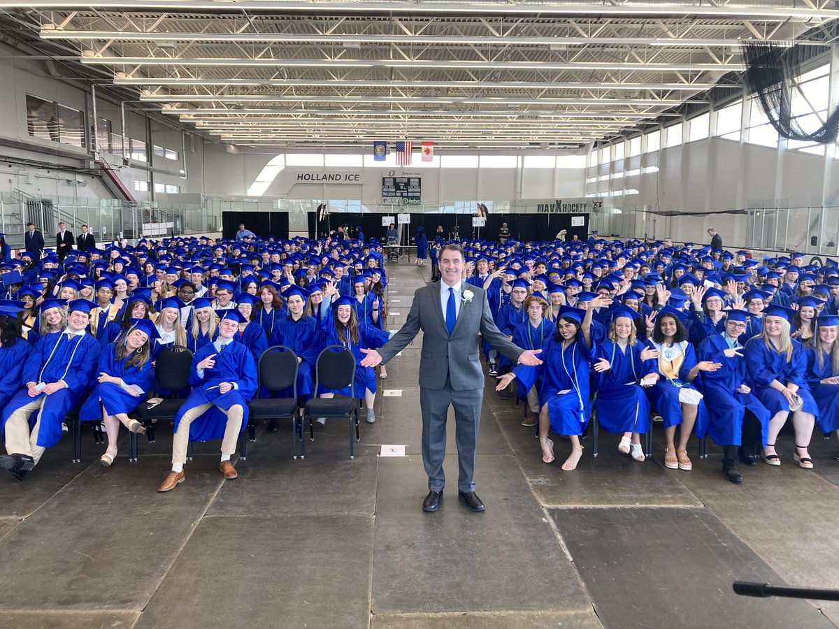Bring it home Millard North! It’s your turn. #MillardGrad2022  #Proud2MPS