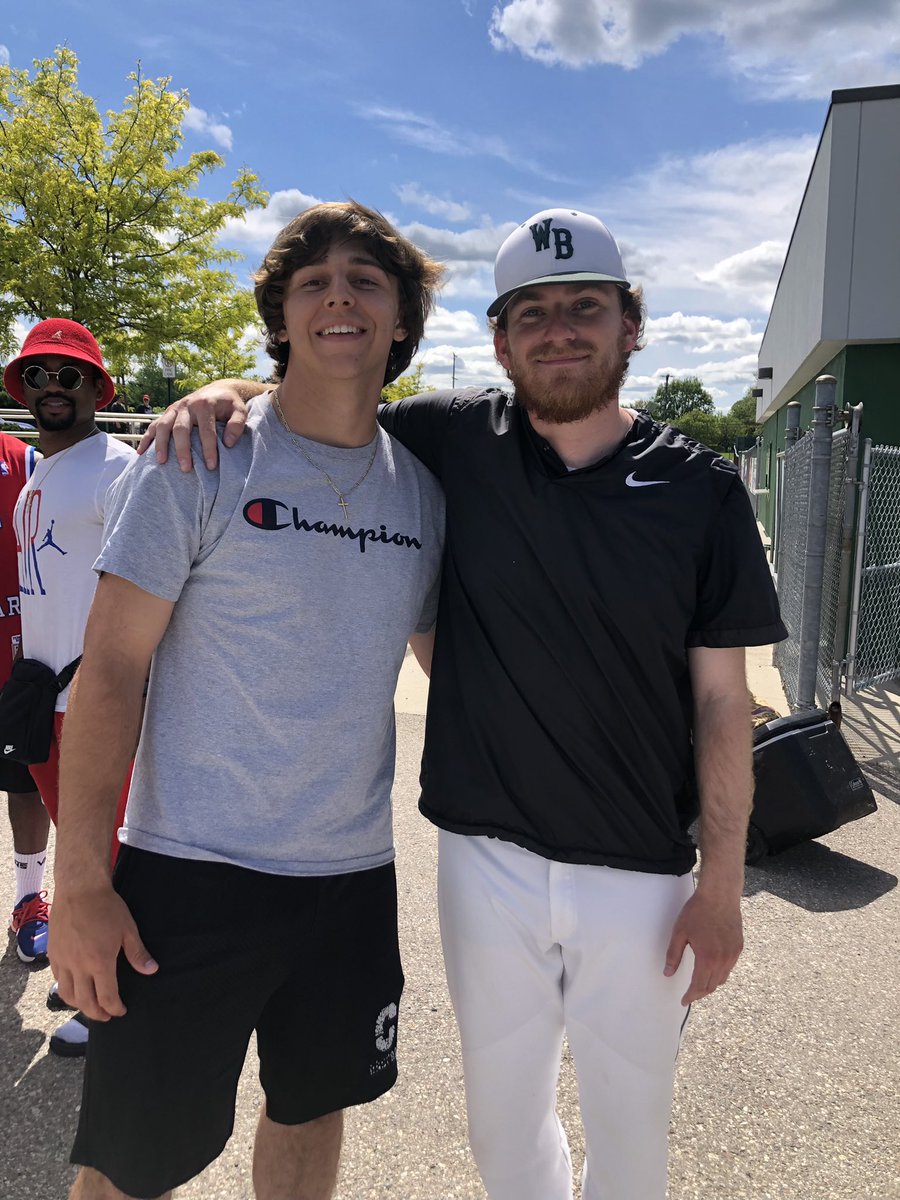 Chase and I finally made it to West Bloomfield to watch Josh coach some Laker Baseball ⚾️  2 walk off wins and they are now 31-6! Pretty impressive @JB1544!! So good to see you, your dad and brothers! 💚#DBackfamily #bestcoach  @ChaseKemp17 @jwex234 @WexElway7