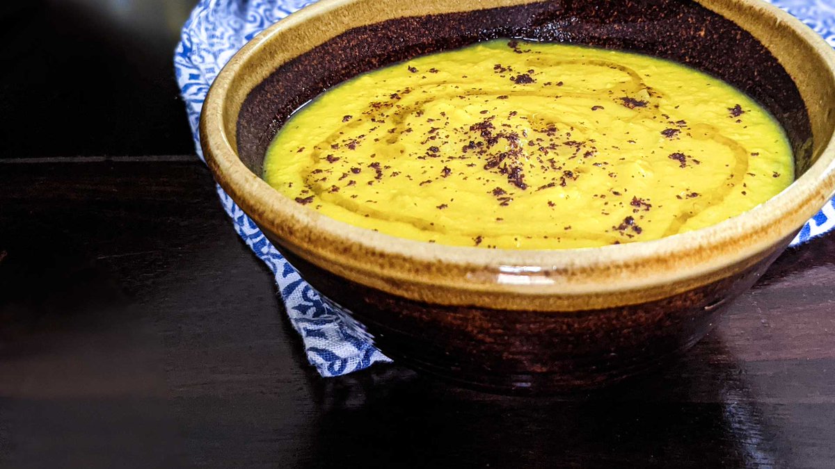 RG_InstantPot's tweet photo. Red Lentil Soup: Easy Instant Pot Recipe This easy, vegan red lentil soup recipe offers a flavorful payoff for minimal hands-on effort. From the pantry to the... - https://t.co/r9YN9WlTm0 #instantpot #recipesgalore #mykitchen https://t.co/z3CVDWiiTC
