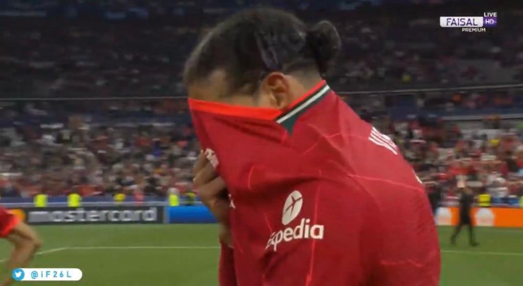 Who’s care hhhhhhhhh <a href="/VirgilvDijk/">Virgil van Dijk</a>  😂😂😂