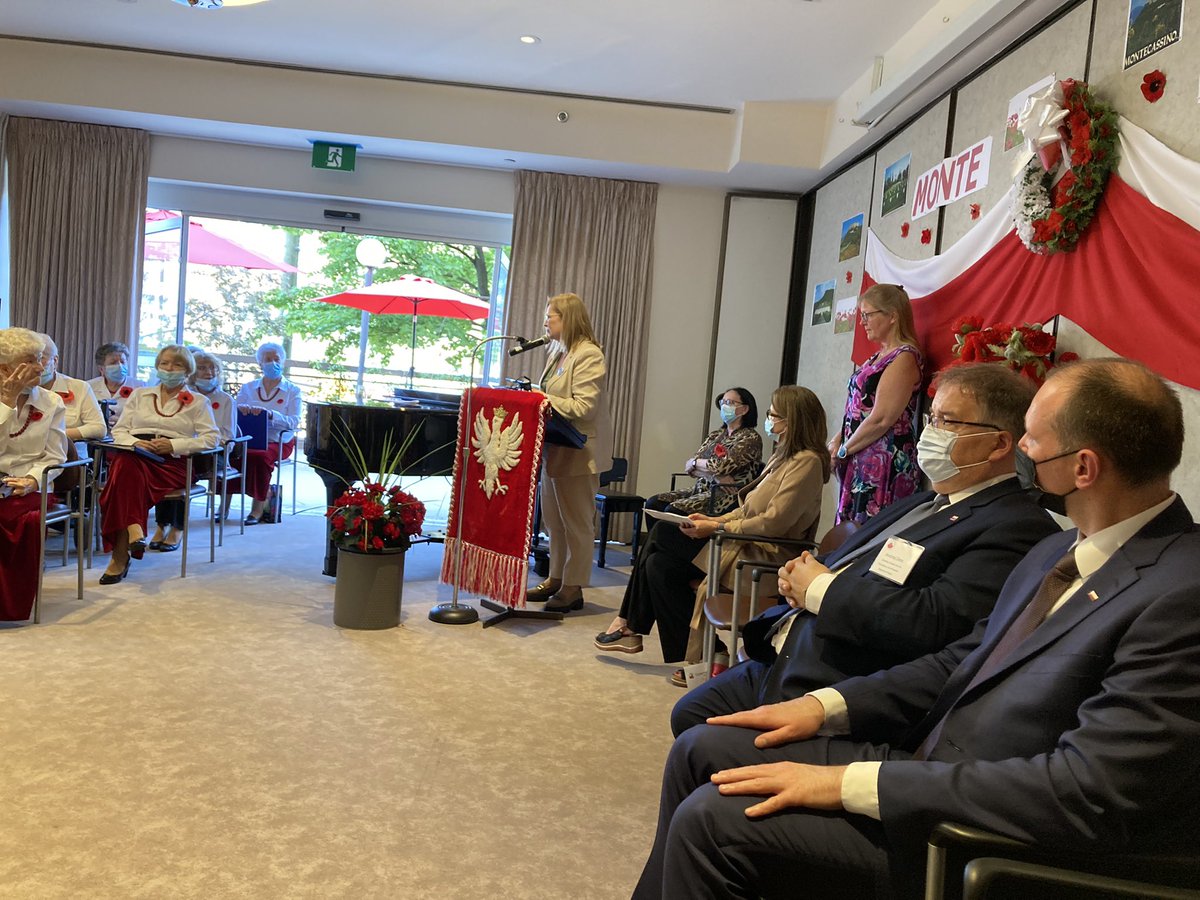 Poland in Toronto tweet media