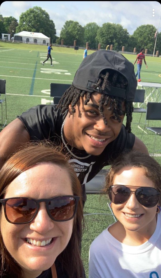 TiffTiffUGA's tweet photo. So proud of this young man and can’t wait to see all the amazing things he will do in the future @TaeBizzle12 @beccadavis101 https://t.co/jNjRb3dwyG