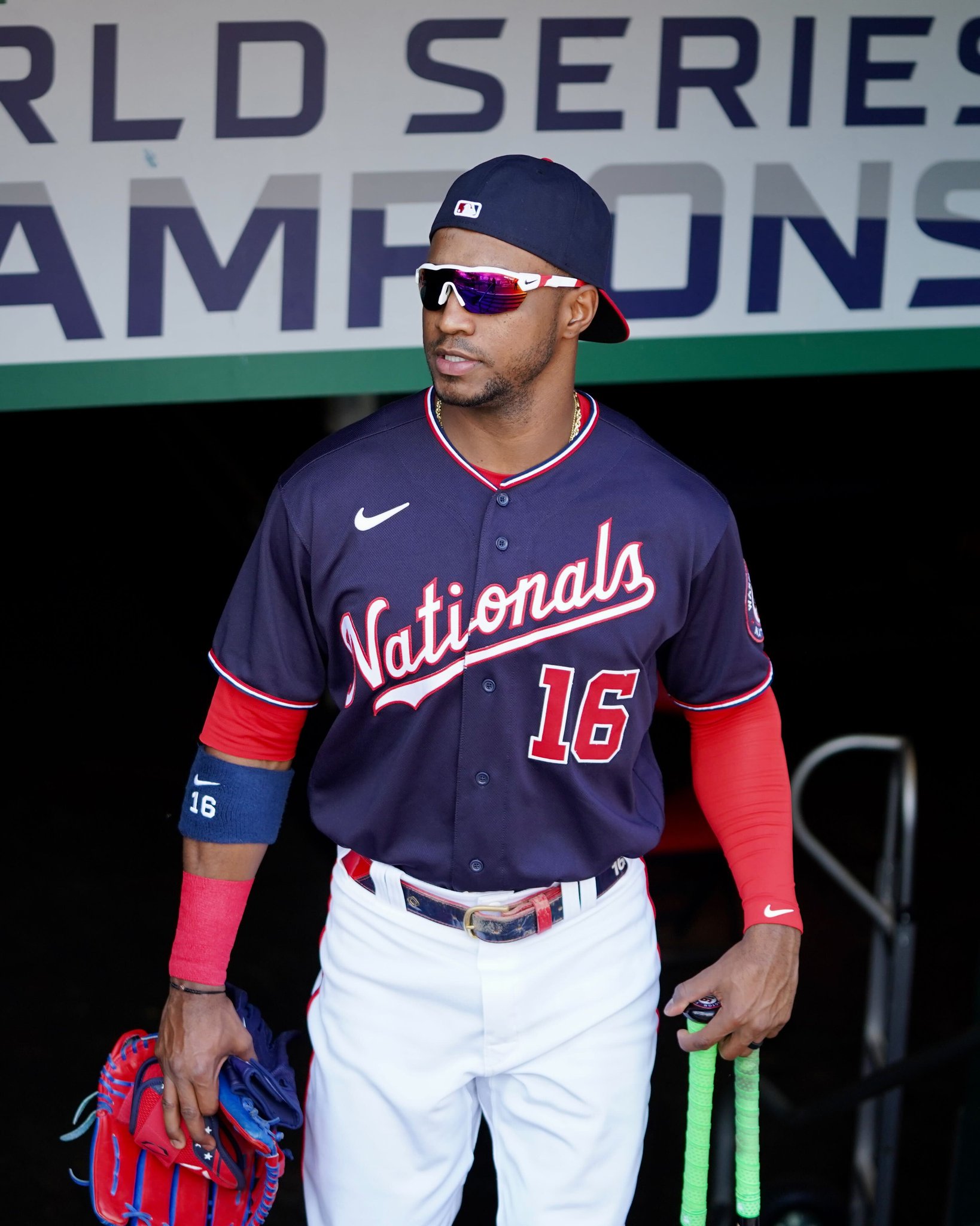 Washington Nationals on X: This is the first time in MLB history that one  team has worn the two best uniforms in the world on the same day.  #BloomDay🌸 // #NATITUDE  /