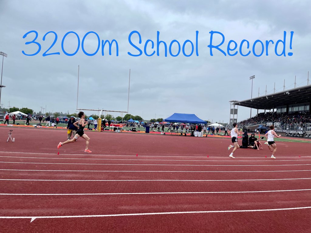 EHisaw's tweet photo. Brody Hartley finishes 3rd in the 3200 with a time of 9:02.16!!!  And a new school record!! @WAHIASB @the_runnerwa @Wahitrack @USTFCCCA @MCC_Athletics @BigBlueWW @milesplit You are amazing! https://t.co/oey6BDVy8v