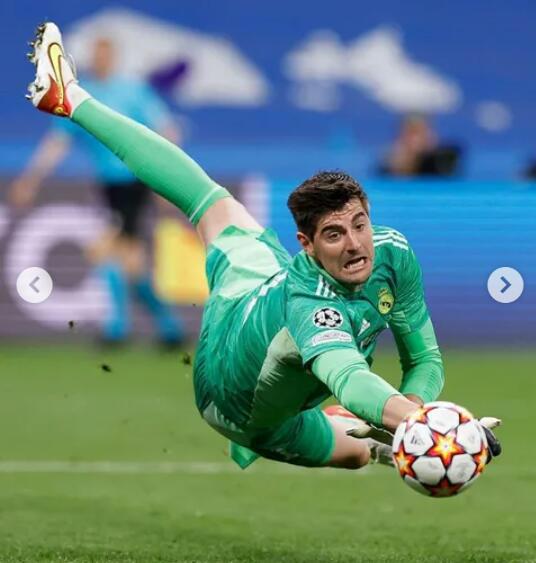 Mamaaadouuu's tweet image. Les meringués sous ce tweet je veux des cœurs pour notre ange gardien 😭❤😭❤😭❤😭