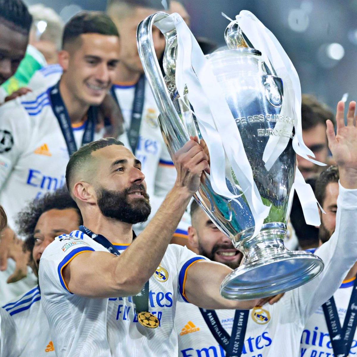 Só falta a Bola de Ouro.