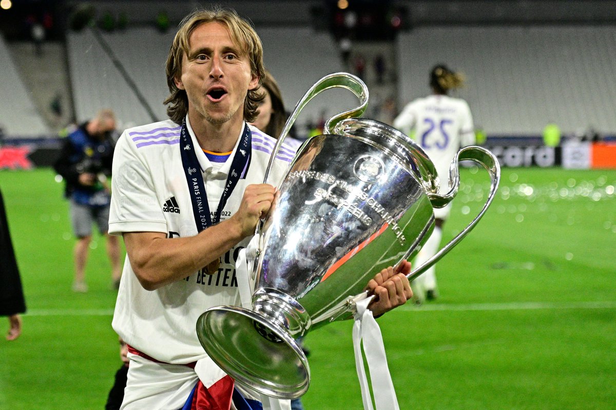 ChampionsLeague's tweet photo. Serial winner. Luka Modrić is magic 🪄

#UCLfinal https://t.co/r0BvJn1Oq6