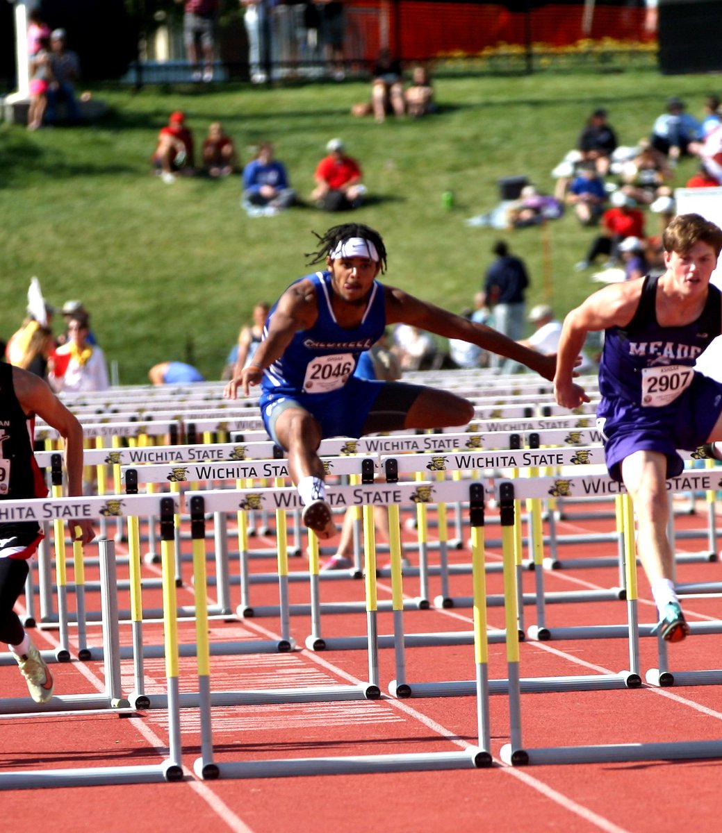 Cueballnewscow's tweet photo. Caldwell junior Keoindre Smith had quite a day. He placed first in the 300 hurdles and second in the 110 hurdles to give the Bluejays 18 team points... https://t.co/NGuEkDBprv