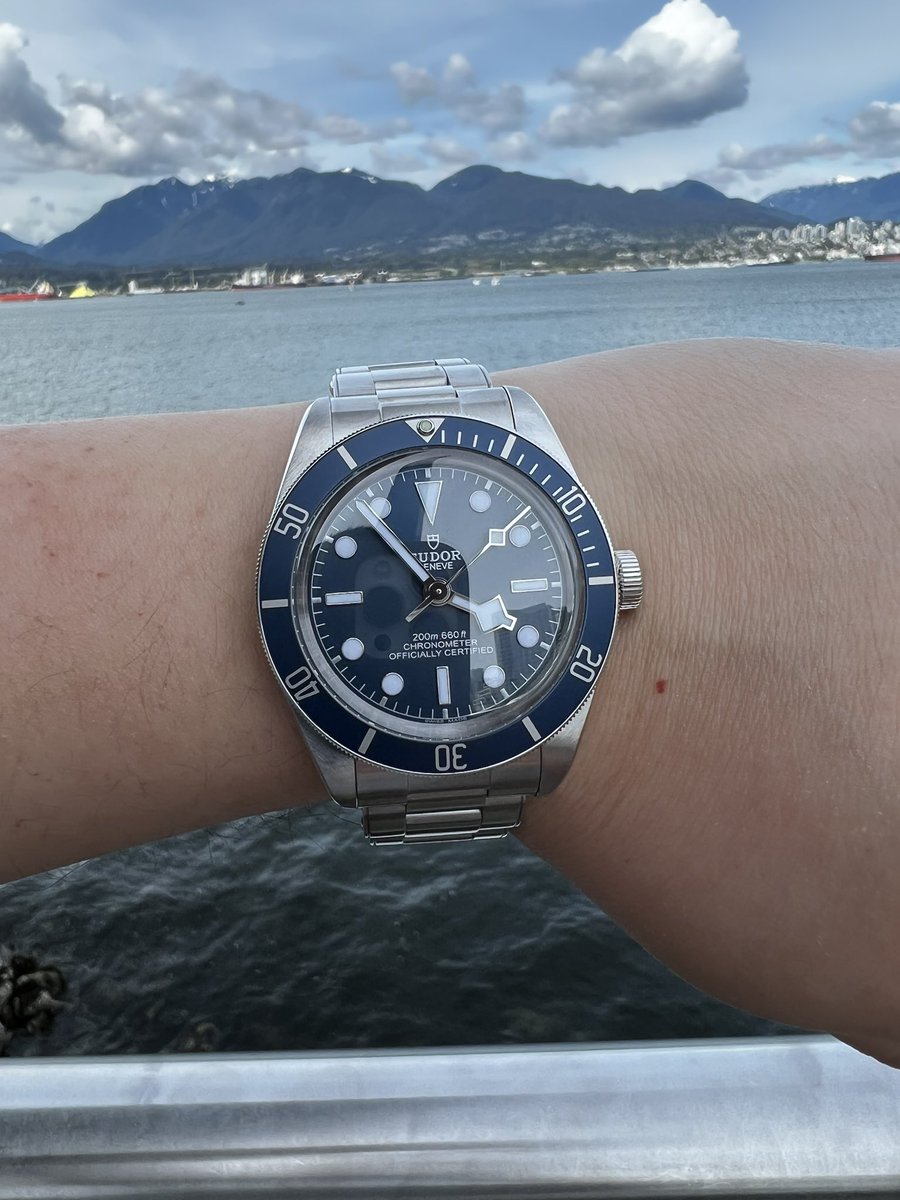 makukiko's tweet photo. @Marshall_LR Thanks for getting me into watches  @Marshall_LR ! I’m smiling from ear to ear! https://t.co/wJCyblSamz