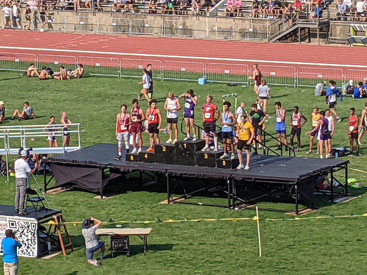 Isaiah Holthaus collects another medal after placing 3rd in the 300 hurdles!  He has an opportunity for another medal today in the 4x400.