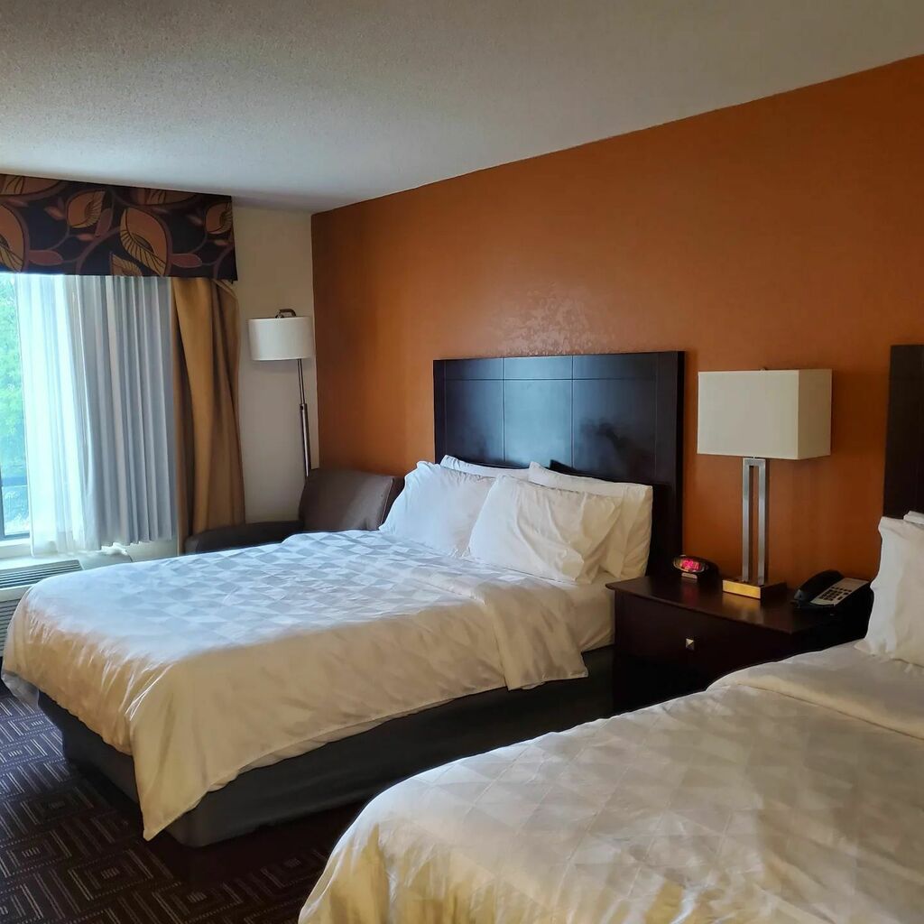 KGlovesLinux's tweet photo. Hey thanks "#holidayinn #cedarbluff west #knoxville for pleasurable room. @ihghotels https://t.co/zX78OSiMAE