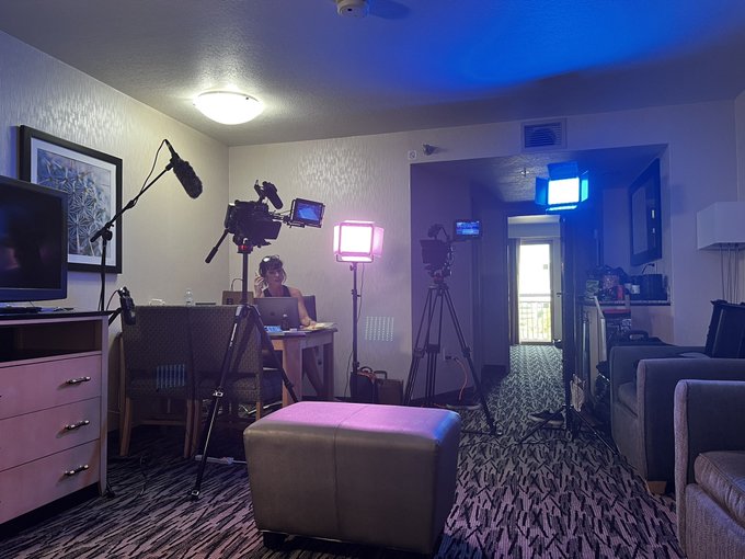 Our last shoot in Vegas https://t.co/GIg49tu1eY<a href="/tag/mvsales"class="tags"><span>#mvsales</span></a>