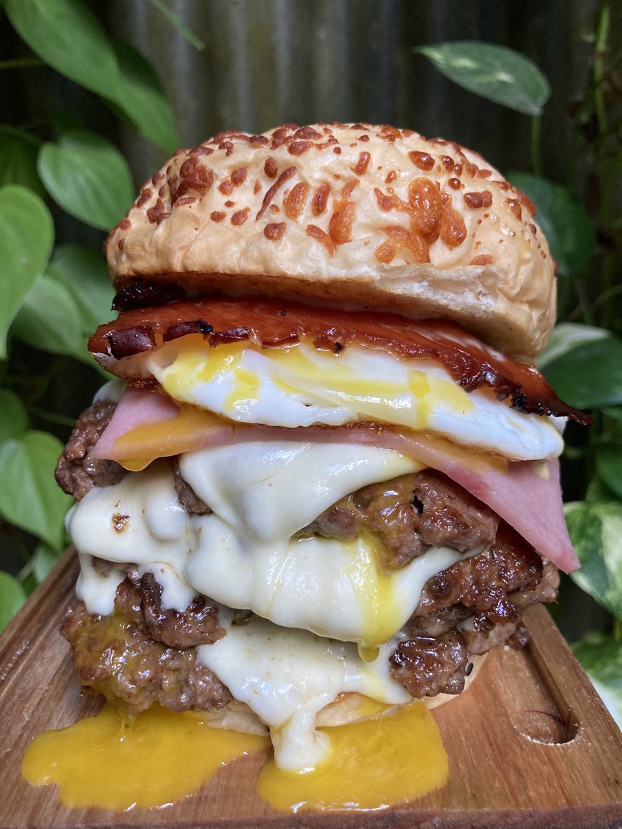 clubdelbajon's tweet photo. Feliz día a vos en todas tus formas❤️🍔 https://t.co/nTK5sQqd6N