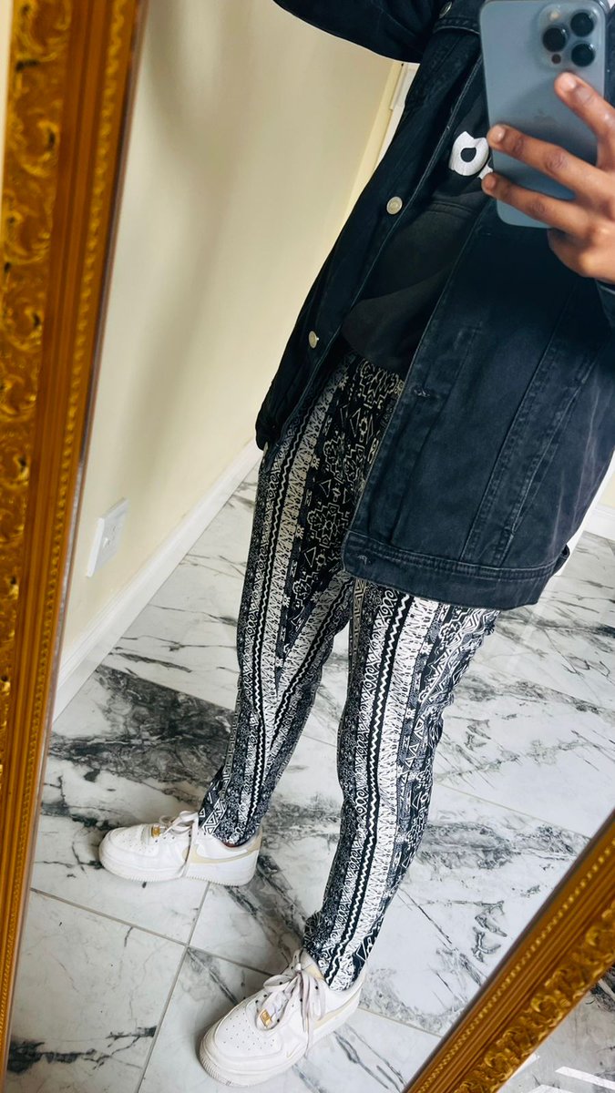 May God bless you All This #SundayMorning 😏