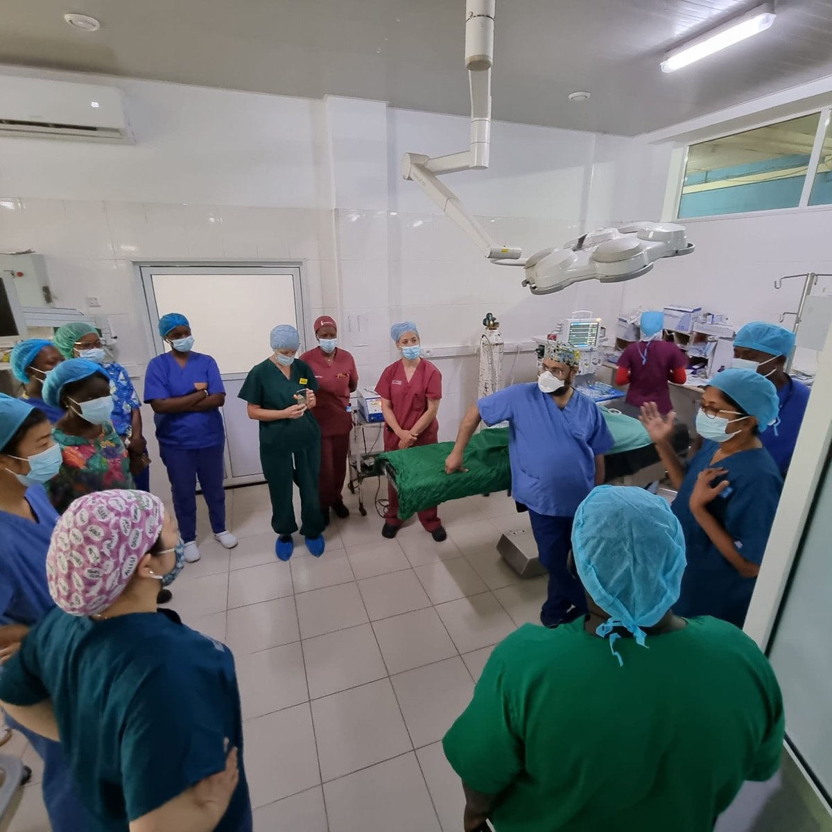 HFTheGambia's tweet photo. Thank you to the team from #humanityfirstuk, supporting our #GlobalHealth programme in The Gambia.
A group of 25 doctors and nurses provided training as well as performed surgeries in #EFSTH for three weeks. https://t.co/mWRhMcr4nj