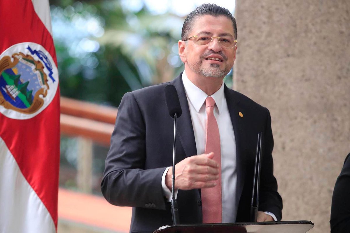 nacion's tweet image. Rodrigo Chaves elimina pruebas FARO: ‘No es que lo hemos pensado, ya tomamos la decisión’ nacion.com/el-pais/politi…