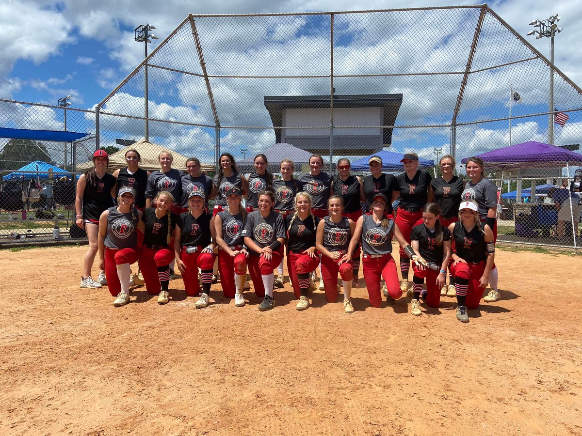 CarolinaEliteCP's tweet photo. Great day on the field for these ladies.  3-0 on the day at our showcase. We also got to play against Firecrackers Rhyne/Kiser.  Thanks to all the college coaches who spent their day with us.  @AverettSoftball @BrevardSoftball @coachmere_16 @UNCP_Softball @goquakers @EHC_SB https://t.co/dDawiakj0p