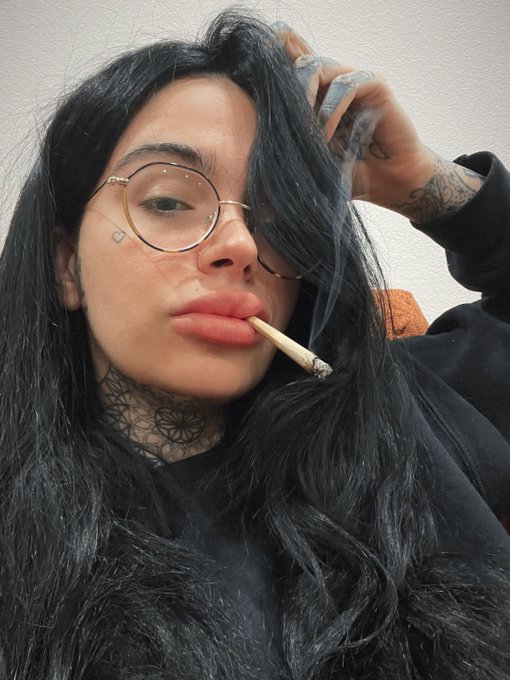 Happy Saturday 😊  See y&rsquo;all tomorrow 5/29 at 5pm  LIVE at https://t.co/XQ2s1DNAeJ https://t.co/zNjJf<a href="/tag/bestink"class="tags"><span>#bestink</span></a>