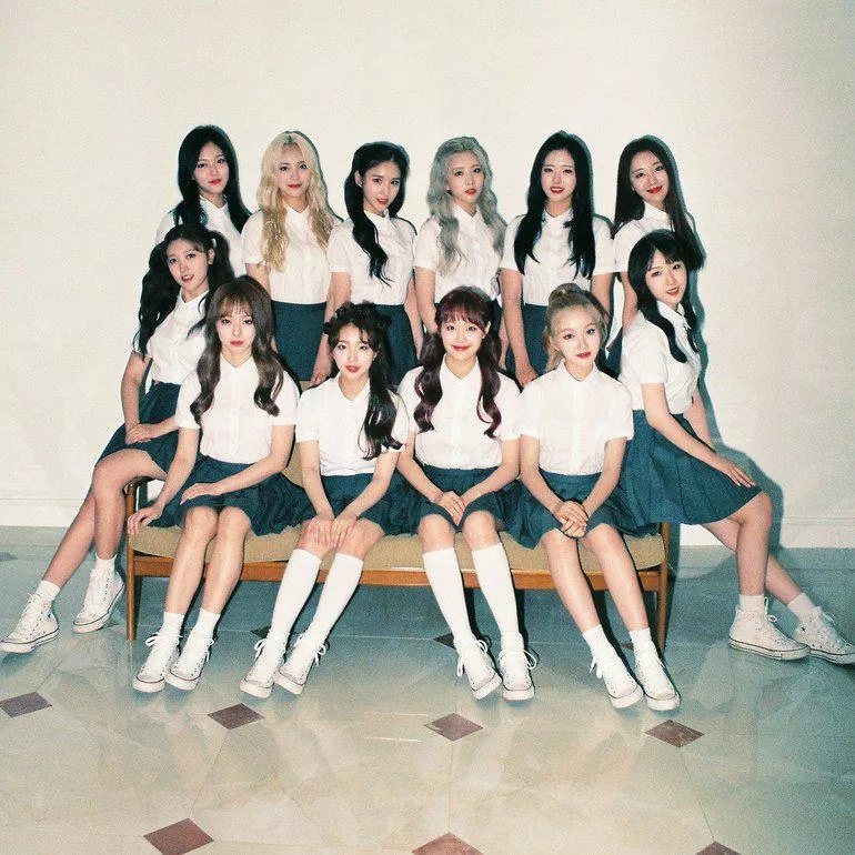 Kep1Verse's tweet photo. Queendom 2 - Most Viewed Group [Rounds Combined]

1. @official_kep1er | 25.8M
2. VIVIZ | 23.5M
3. LOONA | 20.9M
4. Hyolyn | 17.7M
5. WJSN | 16.3M
6. Brave Girls | 14.5M https://t.co/EW8RtVL4Ud