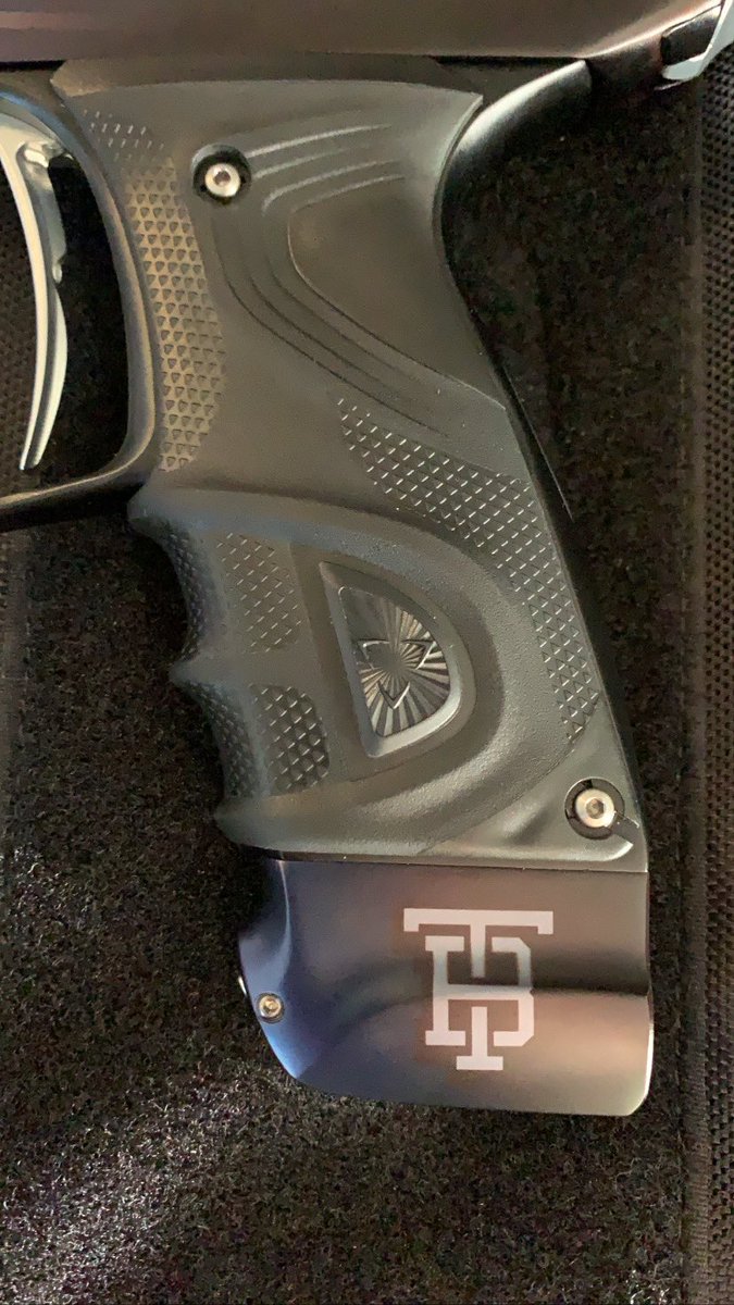 CeelosMovez's tweet photo. Sneak peek 👀
#dlxtechnologies #luxe #TM40 https://t.co/HCI4BBRHvN