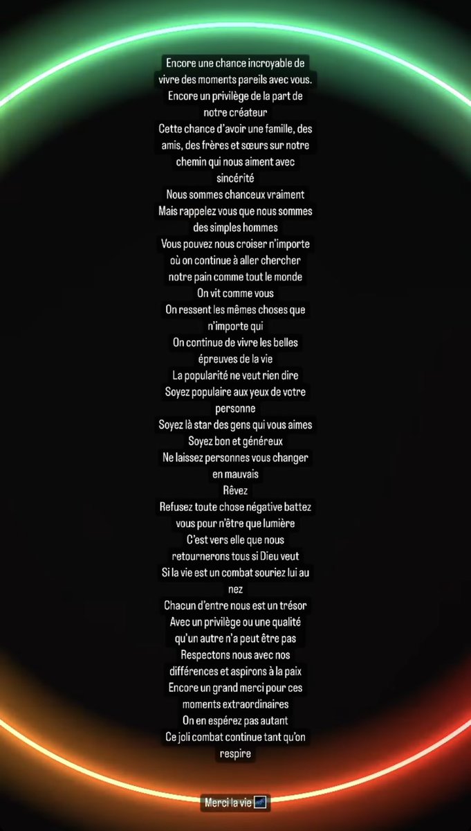 PNLTour2022's tweet photo. Storie insta de Ademo. 

Un peu de lecture avant de se coucher👀 
#PNLTOUR2022 #PNLLive2022 https://t.co/oOJRuytt4R