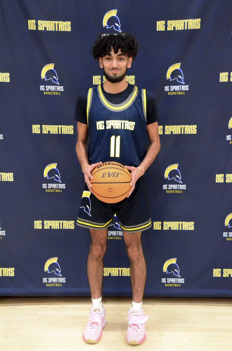 #NCSpartans USS defeat WV Spartans 54-50 in game 1️⃣ of the <a href="/Phenom_Hoops/">Phenom Hoop Report</a> #PhenomMDC. 

🟡<a href="/EthanSmith_15/">Ethan Smith</a> 1️⃣5️⃣PTS/4️⃣REB
🟡<a href="/Will_Rhodes2/">Will Rhodes</a> 1️⃣5️⃣PTS/4REB
🟡<a href="/CollinsBraylon/">Braylon Collins</a> 9️⃣PTS/5️⃣ASST
🟡@Meergodummy 1️⃣2️⃣PTS

#LikeASpartan ⚔️