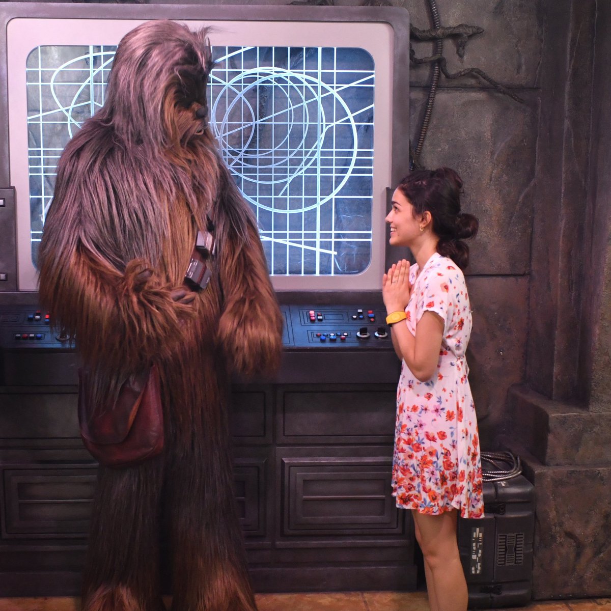 rey__skywlkr's tweet photo. when do they finally announce a star wars movie with @rachelzegler? 🥺 #starwarscelebration https://t.co/bIjYSUBlM1