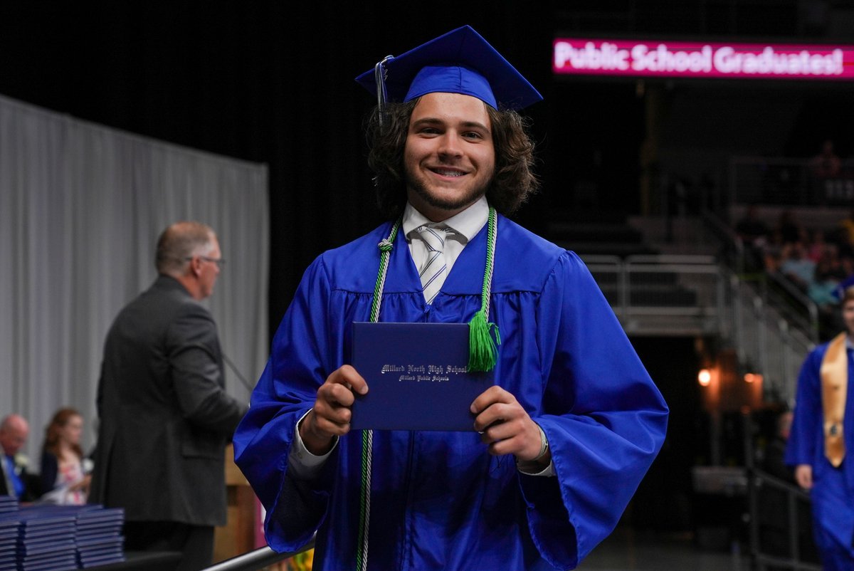 MillardPS's tweet image. Congratulations to the @MillardNorthHS Class of 2022! #MPS22Grad #Proud2bMPS