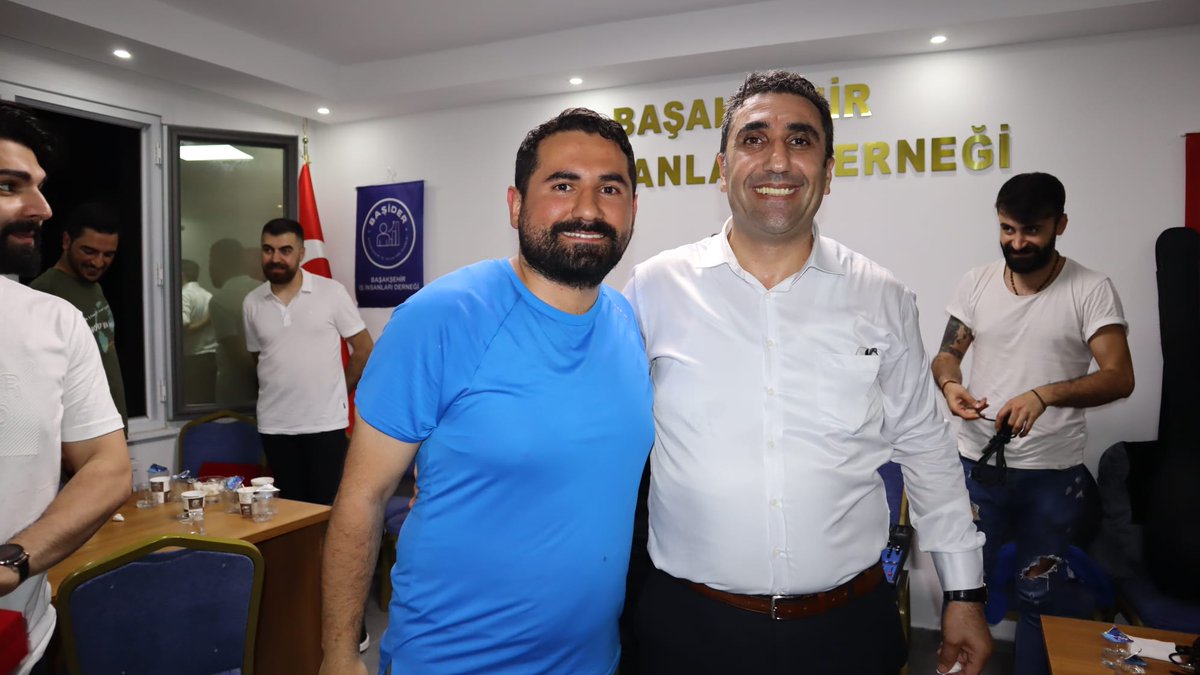 BasiderD's tweet photo. TEŞEKKÜRLER
1.’sini gerçekleştirdiğimiz BAŞİDER kültür sanat gecemize katılarak bizleri onurlandıran; 
Değerli STK başkan ve temsilcilerine, iş insanları ve sanatçılara AYRICA GECENİN GÖRÜNMEZ KAHRAMANLARI olan değerli dostlarıma cân'ı gönülden teşekkür ederim. https://t.co/bQJvWTV8bj