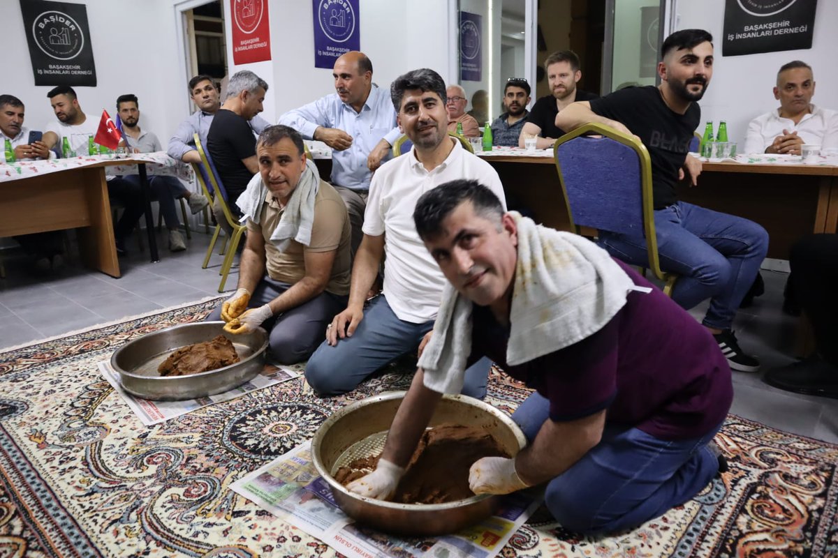 BasiderD's tweet photo. TEŞEKKÜRLER
1.’sini gerçekleştirdiğimiz BAŞİDER kültür sanat gecemize katılarak bizleri onurlandıran; 
Değerli STK başkan ve temsilcilerine, iş insanları ve sanatçılara AYRICA GECENİN GÖRÜNMEZ KAHRAMANLARI olan değerli dostlarıma cân'ı gönülden teşekkür ederim. https://t.co/bQJvWTV8bj